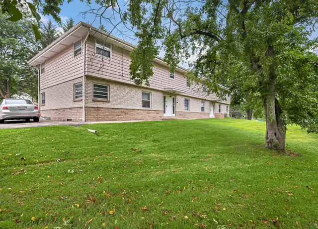 Property at 1424 E Main St Unit 4, Watertown, WI, 53094, 2 beds, 1 bath, [object Object]
