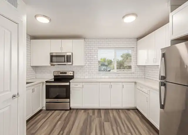 Property at 2503 E Clarendon Ave Unit 11, Phoenix, AZ, 85016, 2 beds, 1 bath, [object Object]