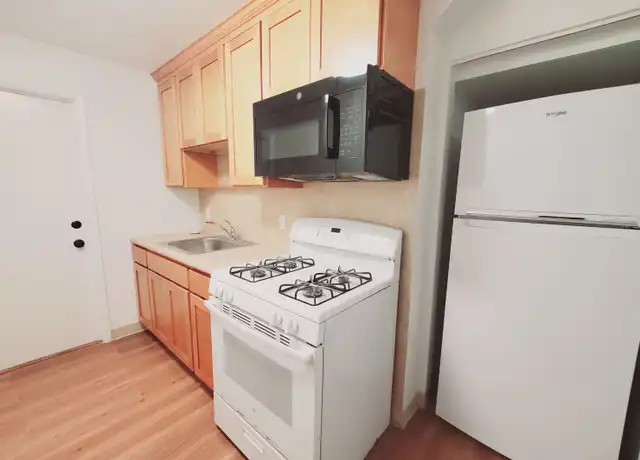Property at 47 Dora St Unit 1, Stamford, CT, 06902, 1 bed, 1 bath, [object Object]