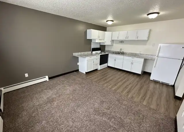 Property at 209 S Roosevelt St Unit 16, Aberdeen, SD, 57401, 2 beds, 1 bath, [object Object]