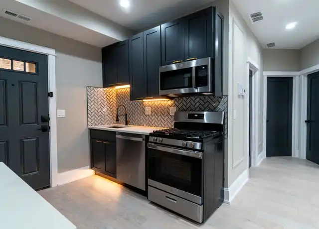 Property at 5404 N Paulina St Unit 3, Chicago, IL, 60640, 2 beds, 1 bath, [object Object]