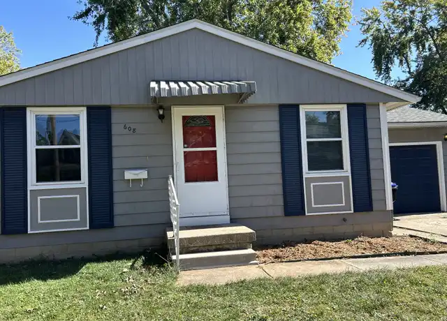 Property at 608 Maple St, Bloomington, IL, 61701, 3 beds, 1 bath, [object Object]