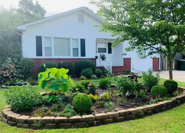 Property at 6 Julia Ter, Newport News, VA, 23608, 4 beds, 2 baths, [object Object]