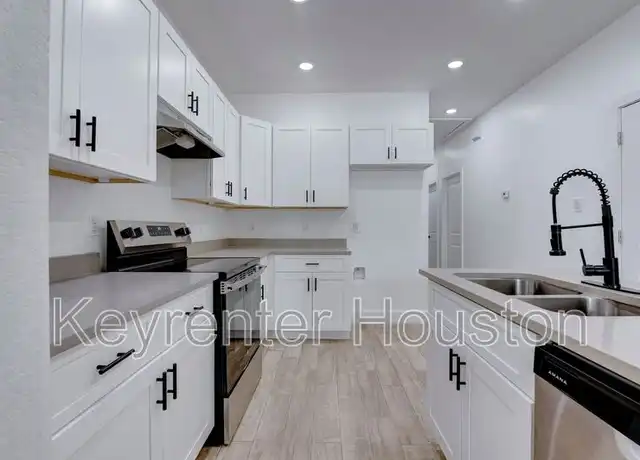 Property at 5121 Southwind St, Houston, TX, 77033, 3 beds, 2 baths, [object Object]
