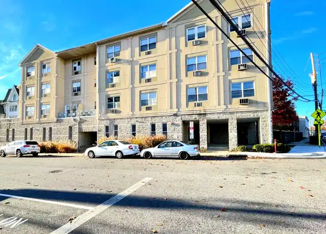 Property at 400 Mount Pleasant Ave Unit 2B, Mamaroneck, NY, 10543, 1 bed, 1 bath, [object Object]