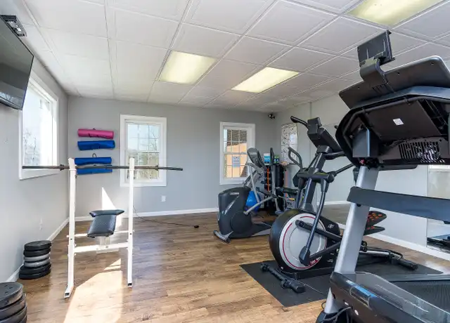 Property at 1707 Buccaneer Dr Unit 304, Johnson City, TN, 37604, 1 bed, 1 bath, [object Object]