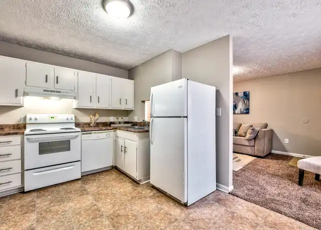 Property at 1707 Buccaneer Dr Unit 304, Johnson City, TN, 37604, 1 bed, 1 bath, [object Object]