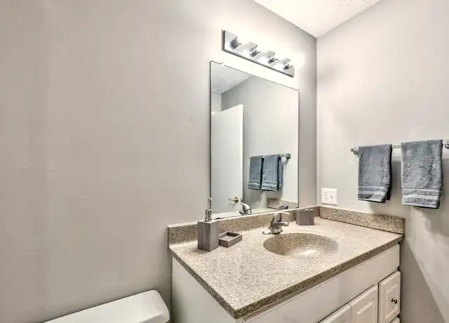 Property at 1707 Buccaneer Dr Unit 304, Johnson City, TN, 37604, 1 bed, 1 bath, [object Object]