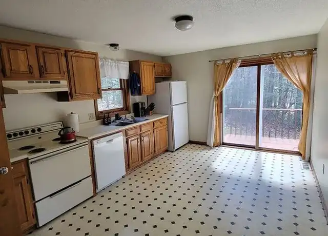 Property at 2 Old County Rd Unit A, Plainfield, NH, 03781, 2 beds, 1 bath, [object Object]