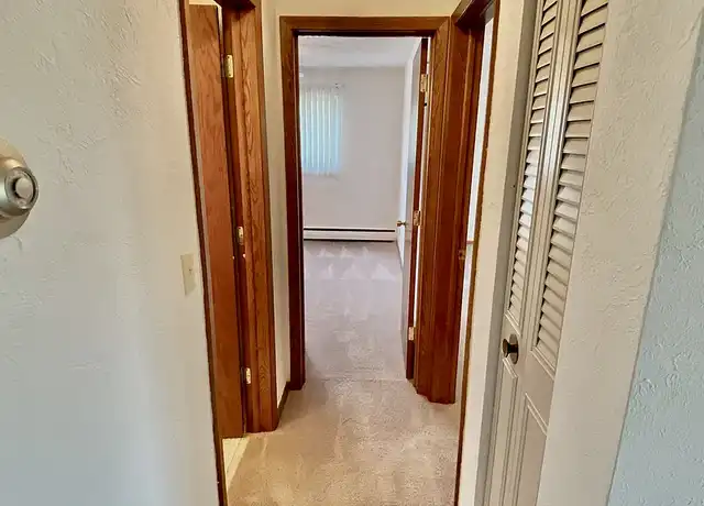 Property at Hidden Valley - 429 Idaho Ave W, Saint Paul, MN, 55117, 1-2 bed, 1 bath, [object Object]