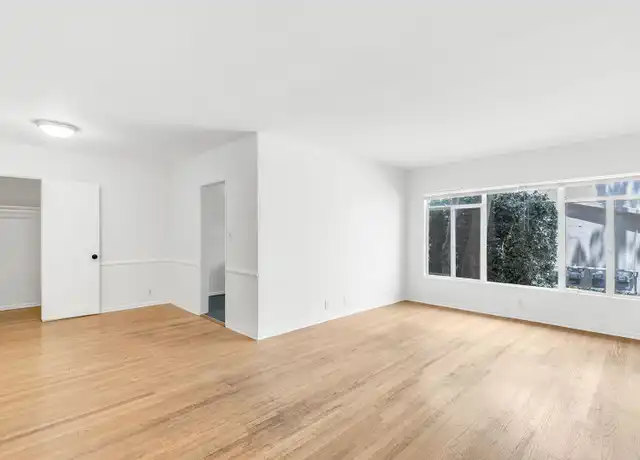 Property at 357 S Elm Dr Unit 2, Beverly Hills, CA, 90212, 1 bed, 1 bath, [object Object]