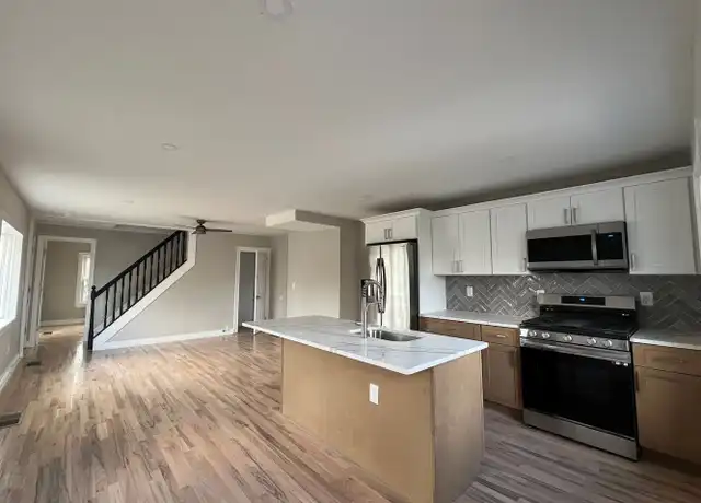 Property at 18 Washington Ave Unit 24, Hamden, CT, 06518, 3 beds, 2 baths, [object Object]