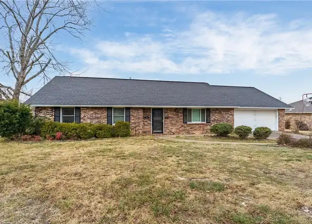 Property at 914 S 16th St, Rogers, AR, 72758, 4 beds, 3 baths, [object Object]