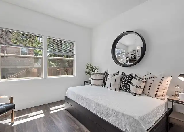 Property at The Gallerie - 1633 17th Ave, Seattle, WA, 98122, 0 beds, 1 bath, [object Object]