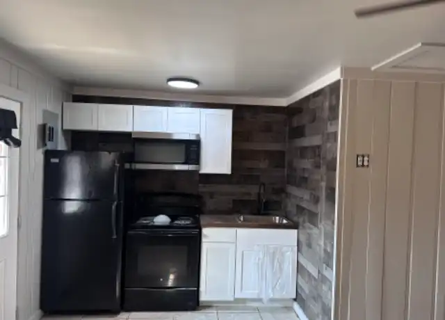 Property at 272 2nd Ave Unit 7, Hornbeak, TN, 38232, 1 bed, 1 bath, [object Object]