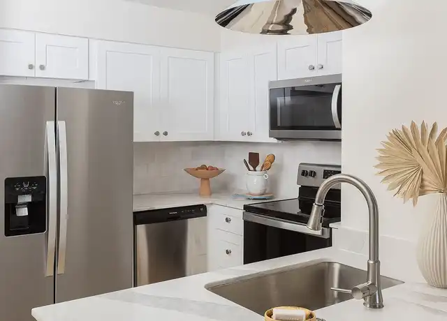 Property at the PARKER on E. Mulberry - 1235 E Mulberry Ave, San Antonio, TX, 78209, 2 beds, 1-2 bath, [object Object]