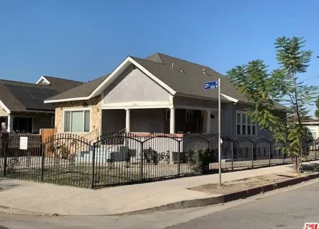 Property at 1305 W 37th Pl Rm 1, Los Angeles, CA, 90007, 1 bed, 1 bath, [object Object]
