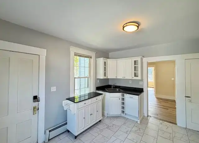 Property at 20-22 Ham St, Dover, NH, 03820, 1 bed, 1 bath, [object Object]