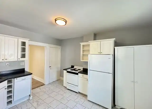 Property at 20-22 Ham St, Dover, NH, 03820, 1 bed, 1 bath, [object Object]