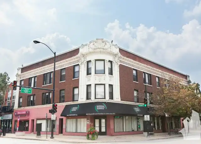 Property at 3056 N Greenview Ave Unit 3054-3, Chicago, IL, 60657, 2 beds, 1 bath, [object Object]