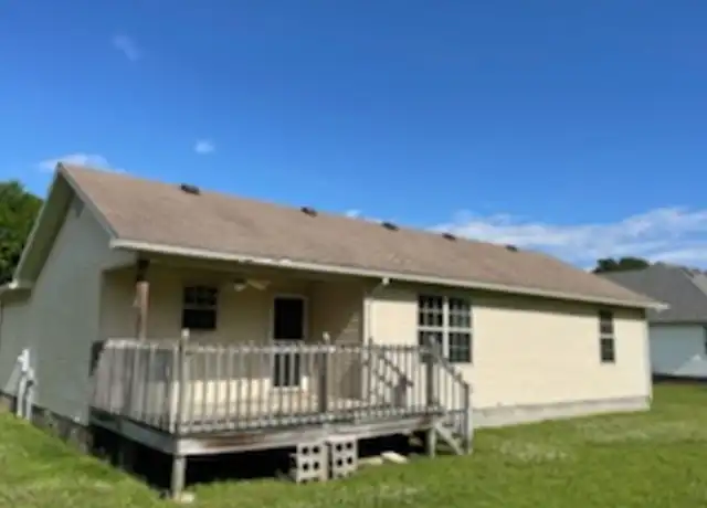 Property at 113 Dogwood Trl, Martin, TN, 38237, 3 beds, 2 baths, [object Object]