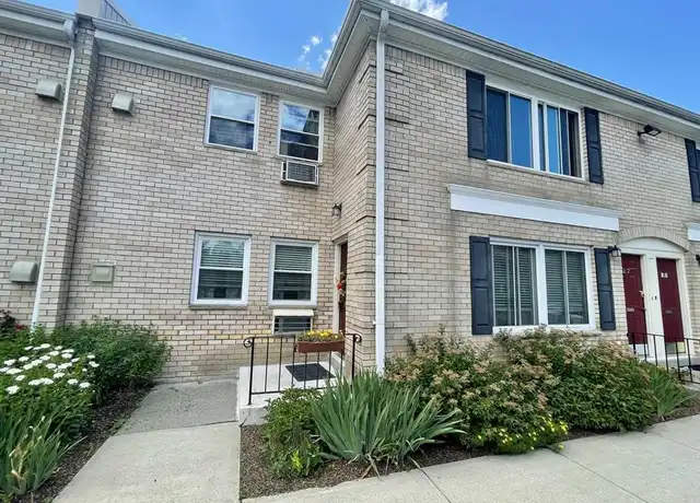 Property at 250 Beechwood Ave Unit 7A, Poughkeepsie, NY, 12601, 2 beds, 1.5 baths, [object Object]