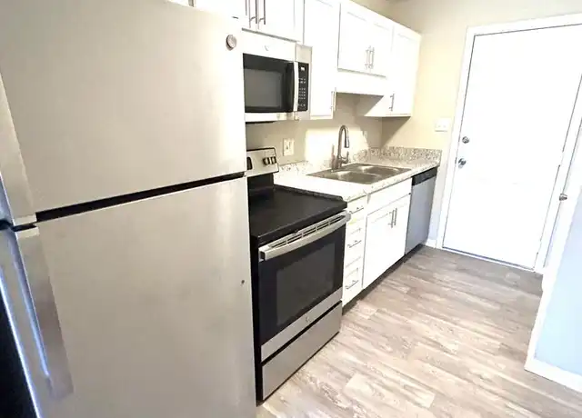 Property at 7569 Faraday Pl Unit a, Fayetteville, NC, 28303, 1 bed, 1 bath, [object Object]