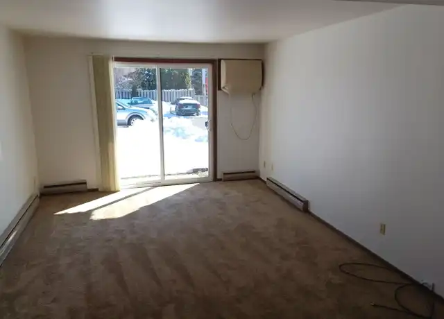 Property at 1025 Willow Ave Unit 1025 104, Sheboygan, WI, 53083, 2 beds, 1 bath, [object Object]
