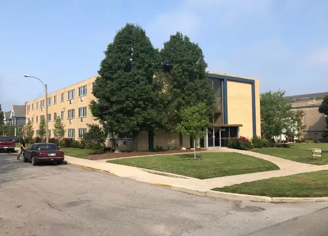 Property at 2440 Fairfield Ave Unit 106, Fort Wayne, IN, 46807, 1 bed, 1 bath, [object Object]