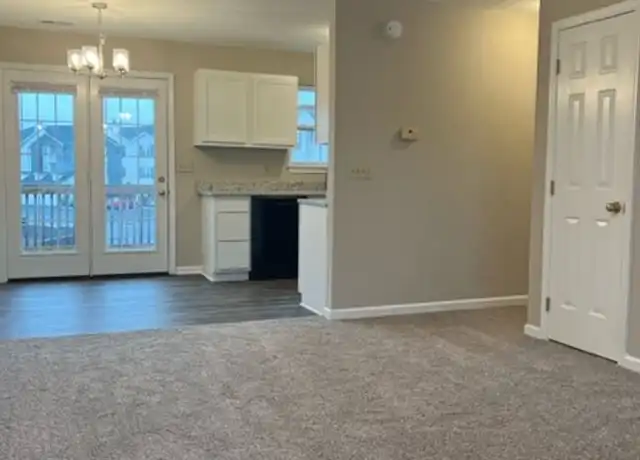 Property at 121 Bright St Unit 4, Bowling Green, KY, 42104, 1 bed, 1 bath, [object Object]