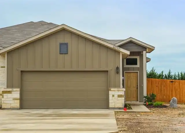 Property at 4050 Shiloh Ct, Midlothian, TX, 76065, 3 beds, 2 baths, [object Object]