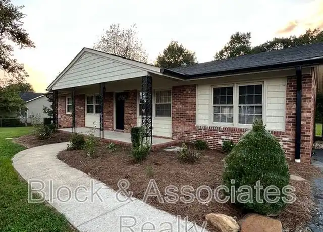 Property at 712 Lake Dr, Kernersville, NC, 27284, 3 beds, 2 baths, [object Object]