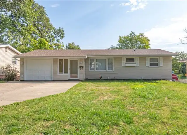 Property at 40 Glenview Dr, Decatur, IL, 62521, 3 beds, 2 baths, [object Object]