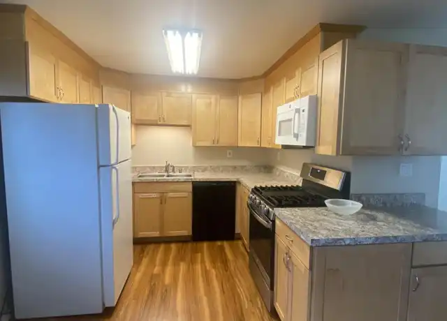 Property at 2810 W 29th Ave Unit 4, Anchorage, AK, 99517, 3 beds, 1 bath, [object Object]