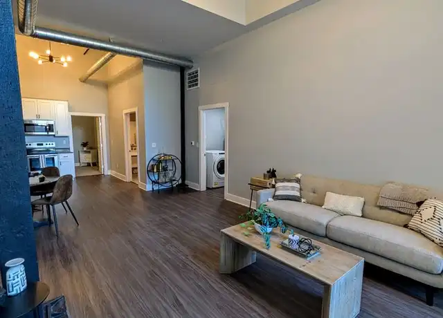 Property at 905 Bingham St Unit 2, Pittsburgh, PA, 15203, 2 beds, 1 bath, [object Object]