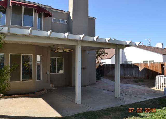 Photo of 8048 Townsend Dr, Jurupa Valley, CA 92509