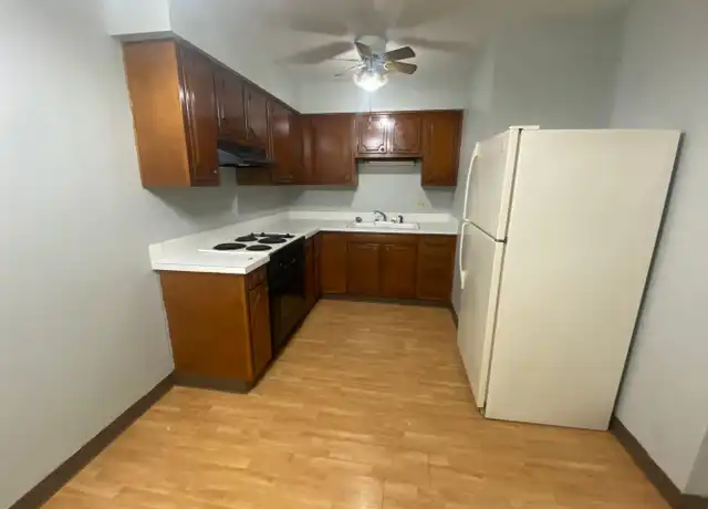 Property at 1718 9th Ave Unit 41, Moline, IL, 61265, 2 beds, 1 bath, [object Object]