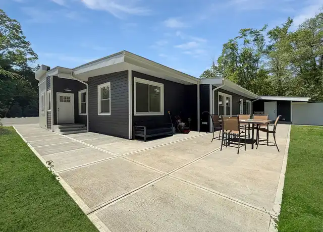 Property at 1135 New York 9D Unit 1, Garrison, NY, 10524, 2 beds, 1 bath, [object Object]