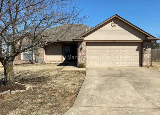 Property at 6005 Sandy Parker Ct, Fort Smith, AR, 72916, 3 beds, 2 baths, [object Object]