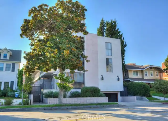 Property at 695 S Norton Ave Unit 202, Los Angeles, CA, 90005, 2 beds, 2 baths, [object Object]