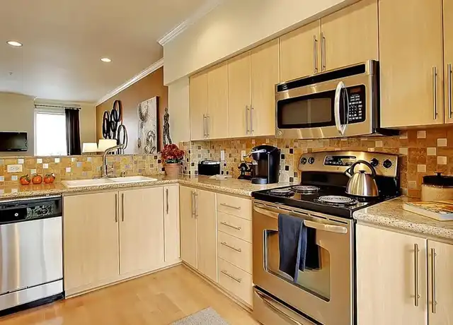 Property at Northshore Townhomes - 7000 NE 186th Pl, Kenmore, WA, 98028, 2-3 beds, 2.5 baths, [object Object]