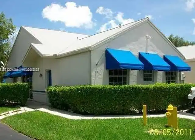 Property at 5201 SW 31st Ave #112, Fort Lauderdale, FL, 33312, 4 beds, 2 baths, [object Object]