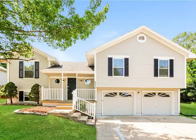 Property at 633 SW Nelson Dr, Grain Valley, MO, 64029, 3 beds, 3 baths, [object Object]