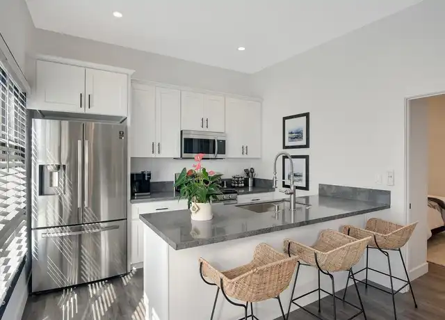 Property at 1750 Robinson Ave, San Diego, CA, 92103, 2 beds, 1 bath, [object Object]