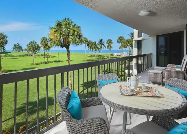 Property at 4551 Gulf Shore Blvd N #204, Naples, FL, 34103, 3 beds, 3 baths, [object Object]