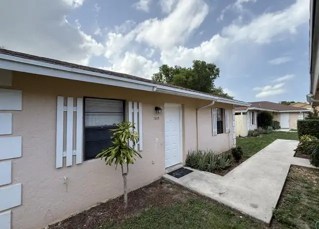 Property at 1205 White Pine Dr Unit 1205, Wellington, FL, 33414, 3 beds, 2 baths, [object Object]
