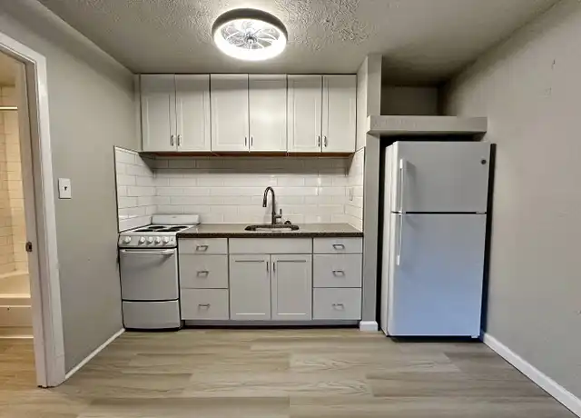 Property at 2104 Lead Ave SE Unit 8, Albuquerque, NM, 87106, 0 beds, 1 bath, [object Object]