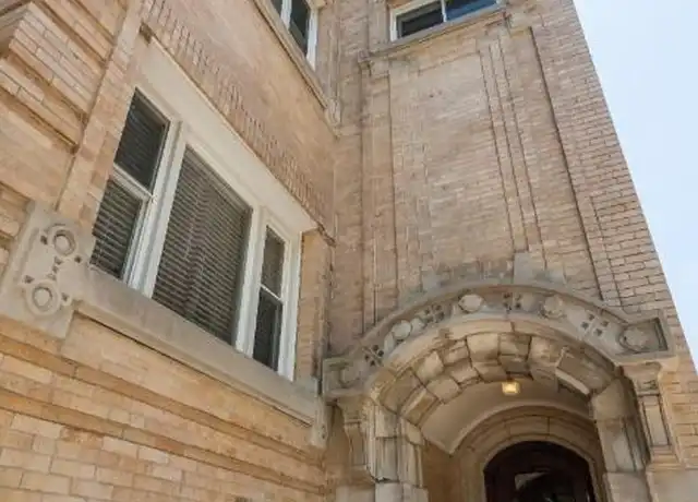 Property at 429 W Wellington Ave, Chicago, IL, 60657, 2 beds, 2 baths, [object Object]