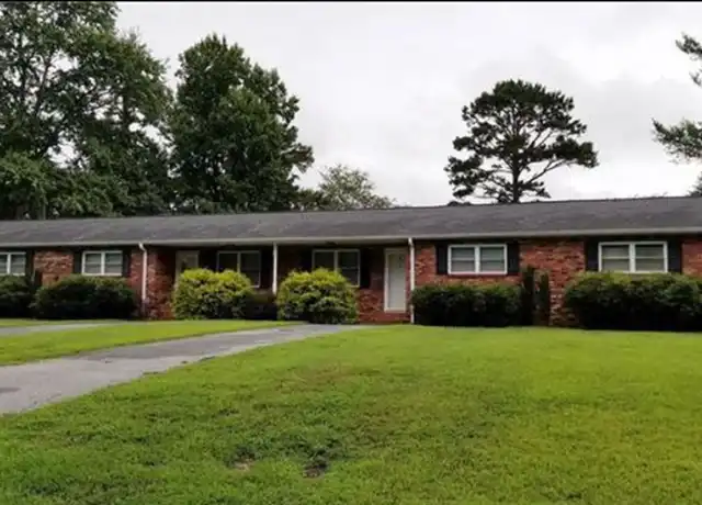 Property at 635 Cemetery Loop Unit 3, Hickory, NC, 28601, 2 beds, 1 bath, [object Object]