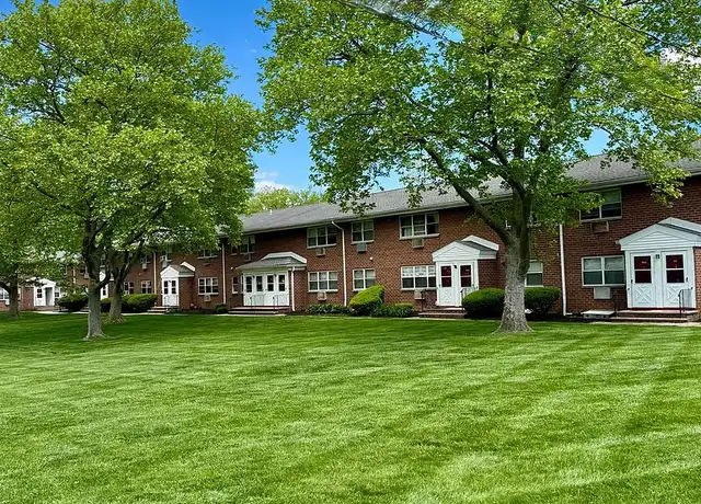 Property at Keyport Harbor Apartment Homes - 251 Atlantic St, Keyport, NJ, 07735, 1 bed, 1 bath, [object Object]